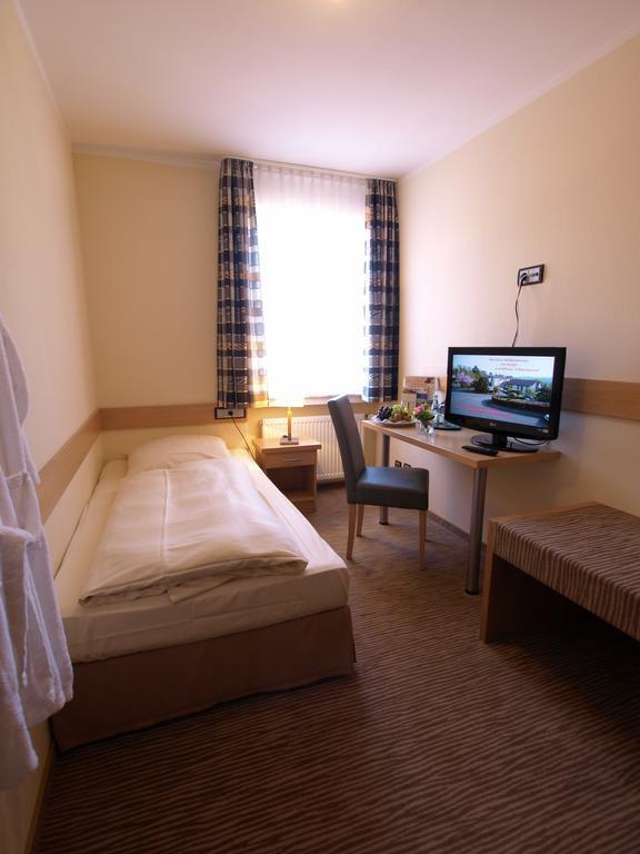Hotel Landhaus Silbertanne Ротенбург ан дер Фулда Екстериор снимка