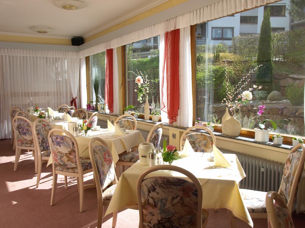 Hotel Landhaus Silbertanne Ротенбург ан дер Фулда Екстериор снимка