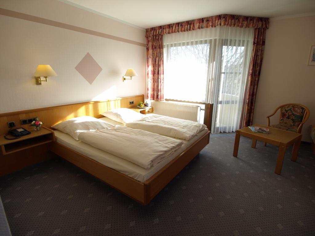 Hotel Landhaus Silbertanne Ротенбург ан дер Фулда Екстериор снимка